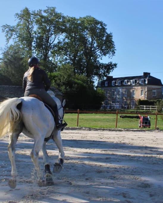 Gite Au Haras La Belle Emanville Exterior foto